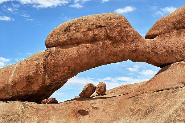 Spitzkoppe's natural rock arch, a granite inselberg, Spitzkoppe mountain range, Namibia