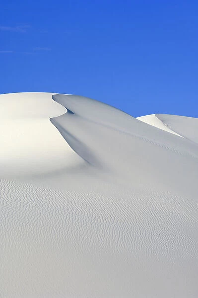 White sand dunes, White Sands National Monument, New Mexico, USA, February 2009