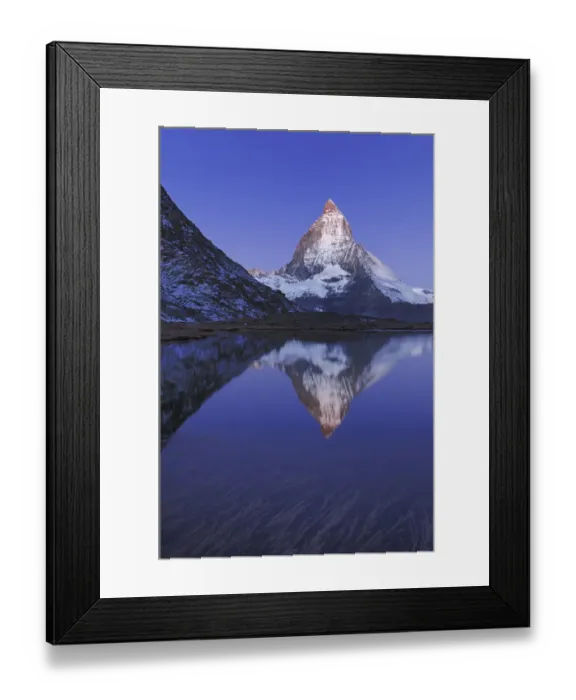 Framed Print : Matterhorn at sunrise in autumn with reflection in the Riffelsee. Zermatt, Valais Framed Print : Matterhorn at sunrise in autumn with reflection in the Riffelsee. Zermatt, Valais