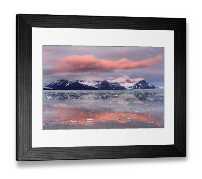 Framed Print : First sunset in Arctic since the spring, in Spitsbergen, Svalbard Archipelago, Norway
