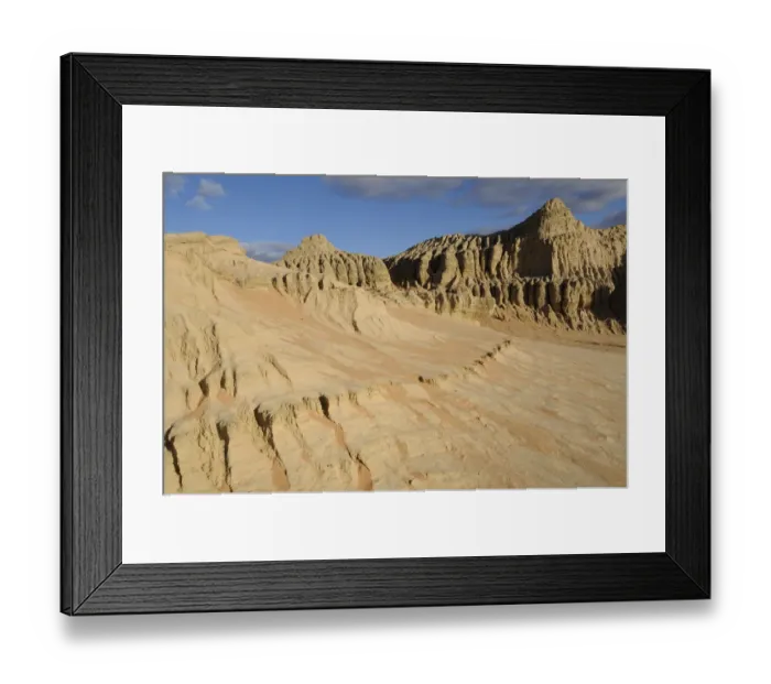 Framed Print : Eroded mud and sand of Walls of China, Mungo National Park, New South Wales, Australia