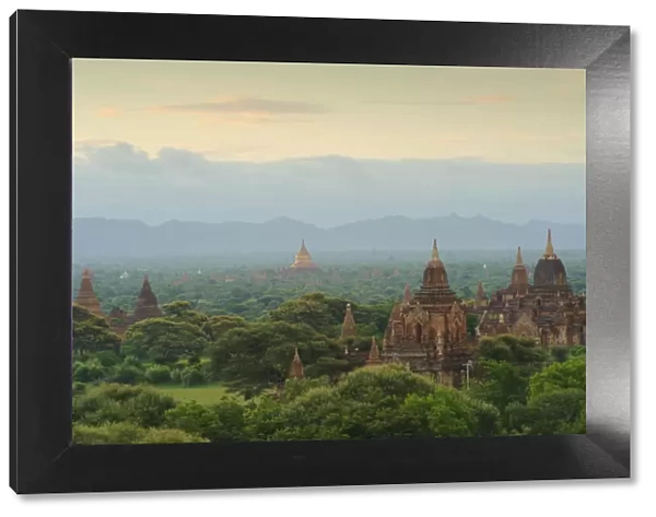 Temples in Old Bagan, UNESCO World Heritage, Mandalay State, Myanmar, Burma