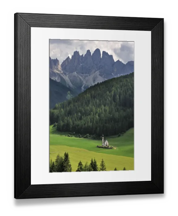 Framed Print : The chapel Sankt Johann at Val di Funes / Villnosstal, in the foothills of the Dolomites, Italy Framed Print : The chapel Sankt Johann at Val di Funes / Villnosstal, in the foothills of the Dolomites, Italy