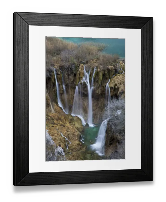 Framed Print : Waterfalls cascading between mountain lakes, Plitvice Lakes National Park, Croatia Framed Print : Waterfalls cascading between mountain lakes, Plitvice Lakes National Park, Croatia