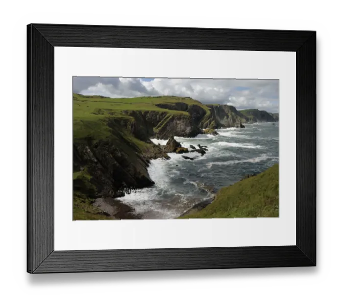 Framed Print : Cliffs showing rock striations and geological folding, Pettico Wick, St Abbs (St Abbs Framed Print : Cliffs showing rock striations and geological folding, Pettico Wick, St Abbs (St Abbs