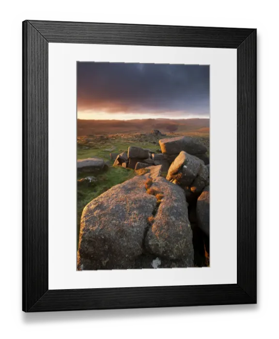 Framed Print : Moorland view at Belstone with granite outcrops in the foreground, near Okehampton Framed Print : Moorland view at Belstone with granite outcrops in the foreground, near Okehampton