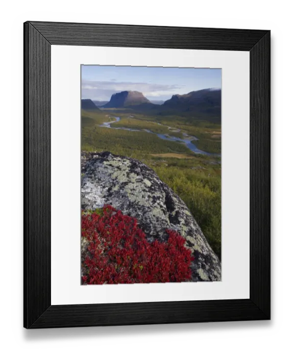 Framed Print : View along Rapadalen valley towards Tjahkkelij from Lulep Spadnek, with Nammatj mountain Framed Print : View along Rapadalen valley towards Tjahkkelij from Lulep Spadnek, with Nammatj mountain