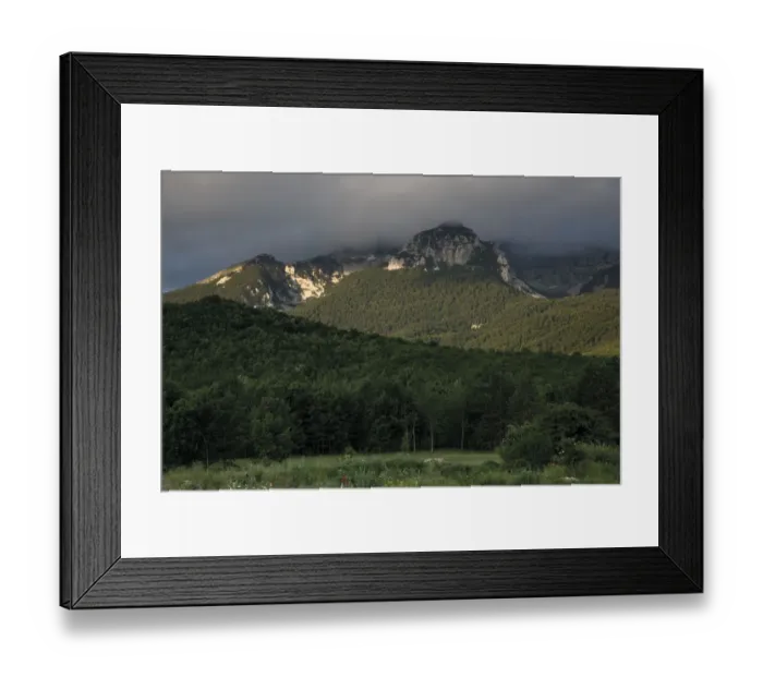 Framed Print : Mali Troglav (1, 913m) surrounded by clouds in the Dinara mountain range, Bosnia and Herzegovina Framed Print : Mali Troglav (1, 913m) surrounded by clouds in the Dinara mountain range, Bosnia and Herzegovina