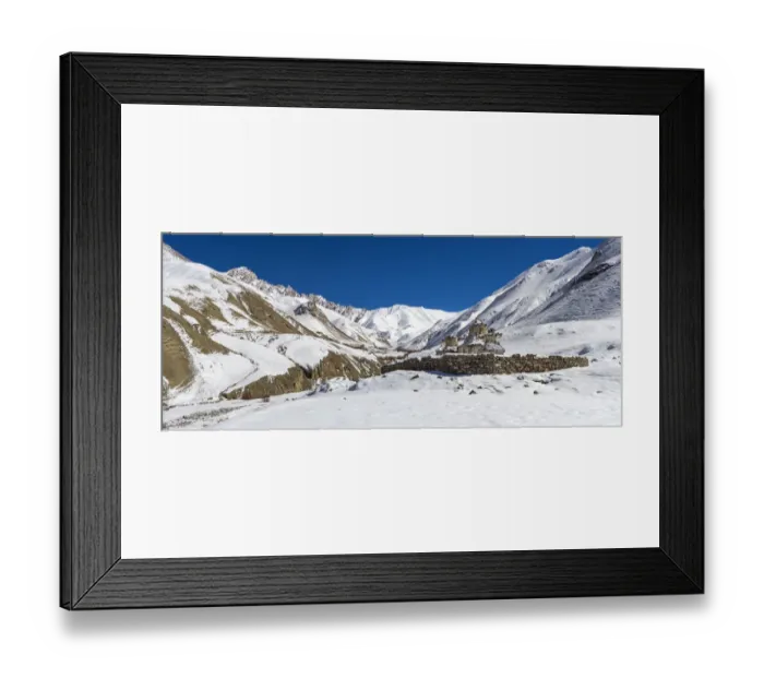 Framed Print : Snow-covered Himalayan mountains, habitat of the snow leopard (Panthera uncia), Hemis National Park Framed Print : Snow-covered Himalayan mountains, habitat of the snow leopard (Panthera uncia), Hemis National Park