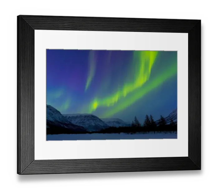 Framed Print : Northern lights over Putoransky State Nature Reserve, Putorana Plateau, Siberia, Russia Framed Print : Northern lights over Putoransky State Nature Reserve, Putorana Plateau, Siberia, Russia
