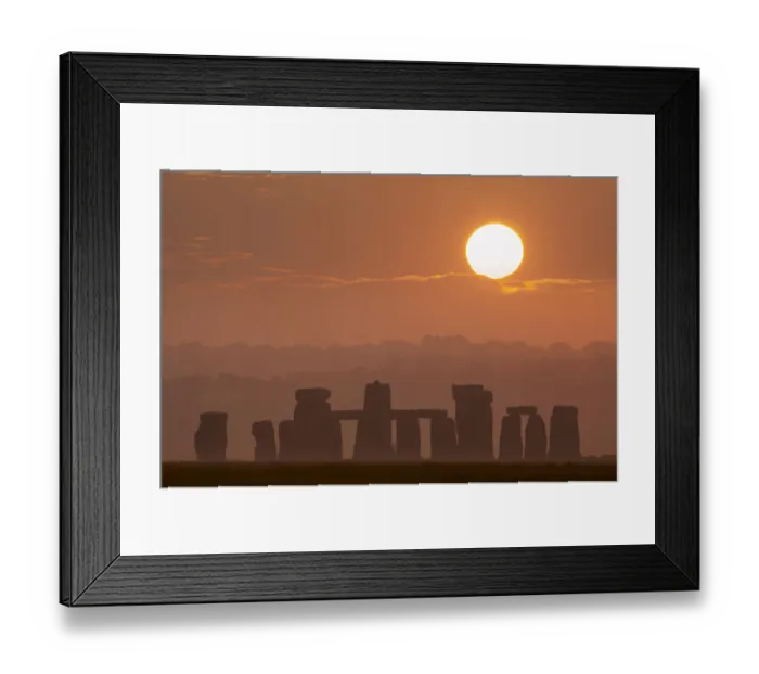 Framed Print : Stonehenge at sunrise, Salisbury Plain, Wiltshire, England, UK, June 2006 Framed Print : Stonehenge at sunrise, Salisbury Plain, Wiltshire, England, UK, June 2006