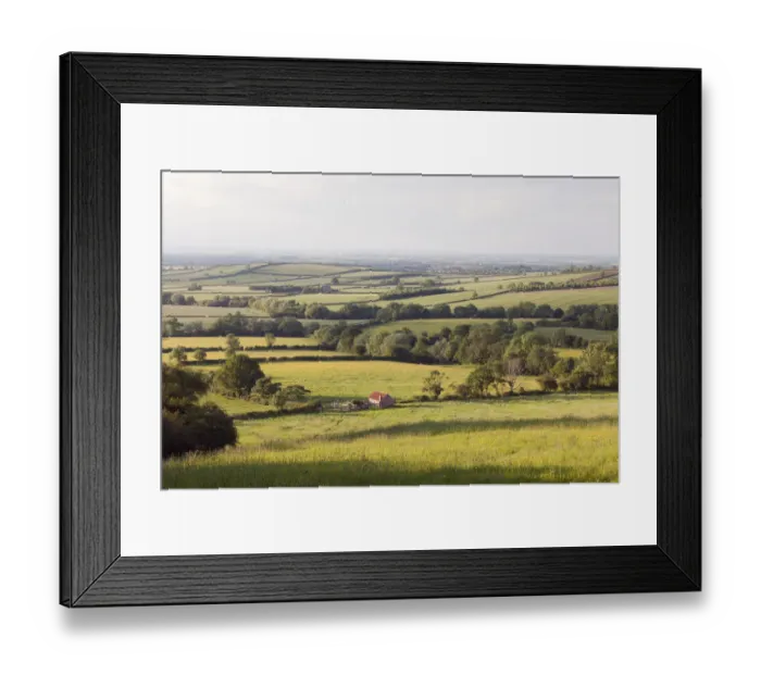 Framed Print : Landscape looking over the Leicestershire and Nottinghamshire border, UK Framed Print : Landscape looking over the Leicestershire and Nottinghamshire border, UK