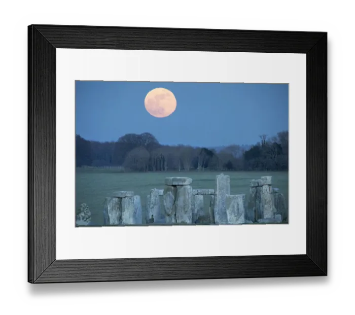 Framed Print : The super blue moon rising over Stonehenge, Wiltshire, England, UK. January 2018 Framed Print : The super blue moon rising over Stonehenge, Wiltshire, England, UK. January 2018