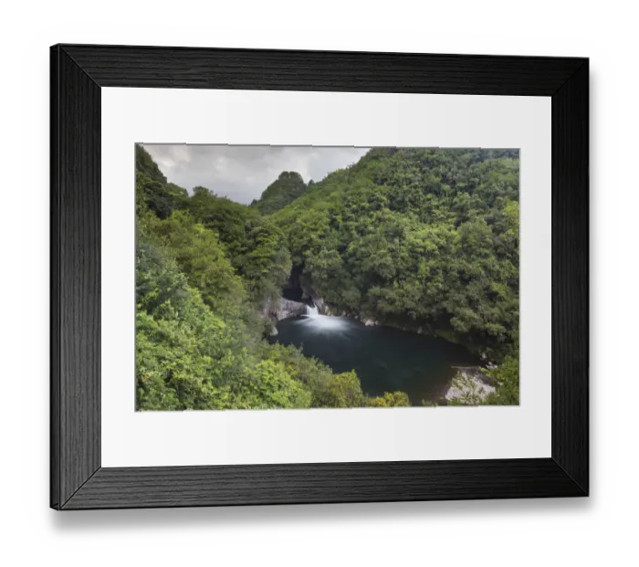 Framed Print : Bassin la Mer on the Riviere des Roches, Reunion Island Framed Print : Bassin la Mer on the Riviere des Roches, Reunion Island