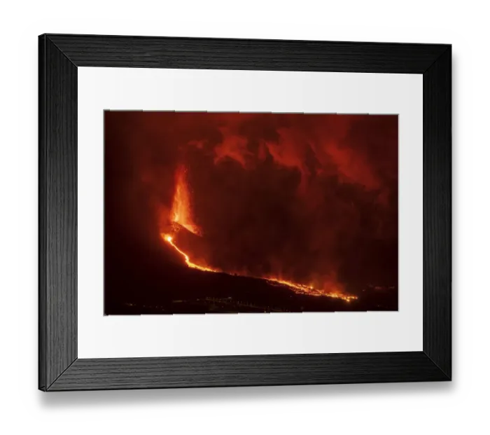 Framed Print : Volcanic eruption and lava flow, Cumbre Vieja Volcano, La Palma, Canary Islands Framed Print : Volcanic eruption and lava flow, Cumbre Vieja Volcano, La Palma, Canary Islands