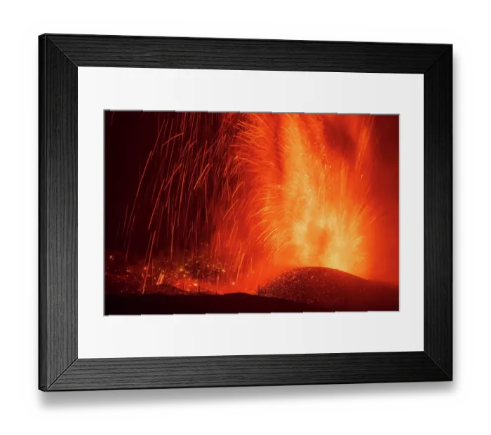 Framed Print : Close up lava from volcanic eruption, Cumbre Vieja Volcano, La Palma, Canary Islands. September 2021 Framed Print : Close up lava from volcanic eruption, Cumbre Vieja Volcano, La Palma, Canary Islands. September 2021
