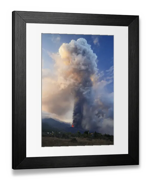Framed Print : Strombolian eruption of Cumbre Vieja volcano, La Palma, Canary Islands, September 2021 Framed Print : Strombolian eruption of Cumbre Vieja volcano, La Palma, Canary Islands, September 2021