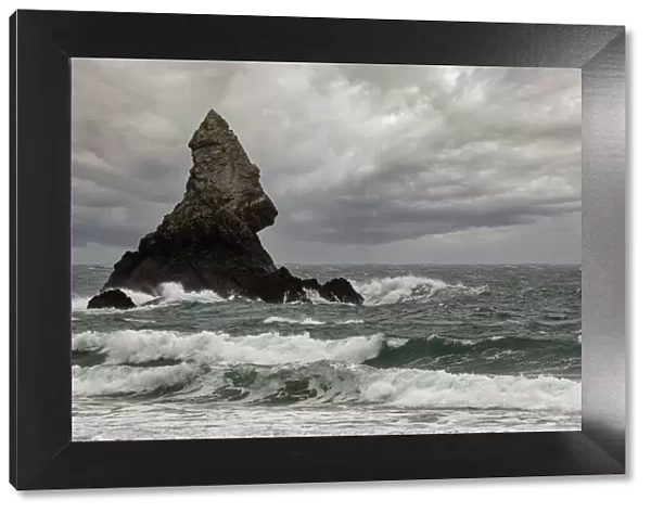 Church Rock, a sea stack made of Carboniferous limestone, Bosherton, Pembrokeshire, Wales, Atlantic Ocean, UK. October, 2021