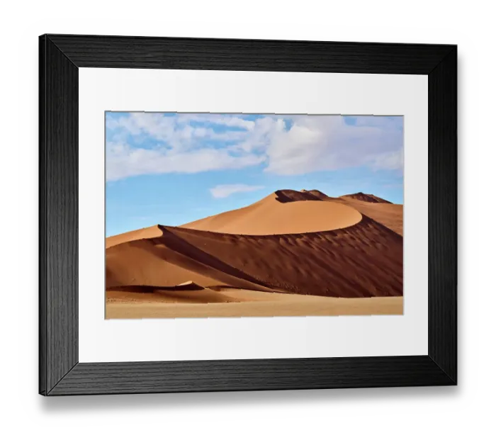 Framed Print : RF - Sand dunes, Sossusvlei UNESCO World Heritage Site, Namib-Naukluft National Park, Namibia. (This image may be licensed either as rights managed or royalty free. ) Framed Print : RF - Sand dunes, Sossusvlei UNESCO World Heritage Site, Namib-Naukluft National Park, Namibia. (This image may be licensed either as rights managed or royalty free. )