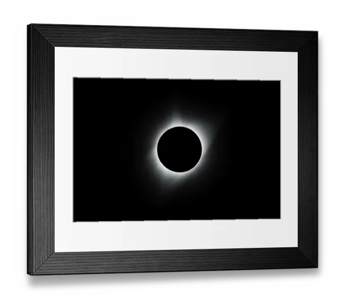 Framed Print : Total eclipse of the sun, viewed from near the center of the path of totality, near Rexburg, Idaho, USA Framed Print : Total eclipse of the sun, viewed from near the center of the path of totality, near Rexburg, Idaho, USA