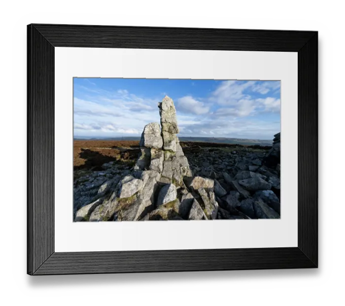 Framed Print : Manstone Rock on the Stiperstones National Nature Reserve, composed of Ordovician Stiperstone Quartzite, looking towards the Long Mynd, Shropshire Hills National Landscapes Framed Print : Manstone Rock on the Stiperstones National Nature Reserve, composed of Ordovician Stiperstone Quartzite, looking towards the Long Mynd, Shropshire Hills National Landscapes