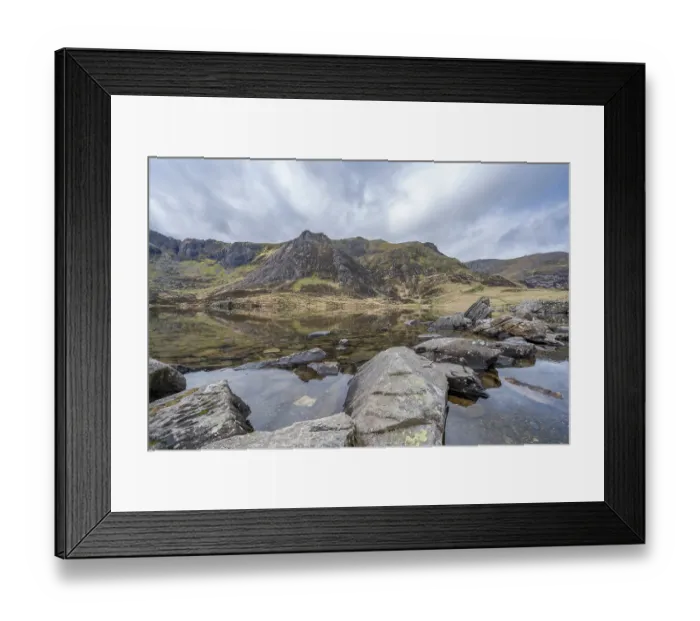 Framed Print : Cwm Idwal corrie, Glyderau Range, Eryri / Snowdonia National Park, Wales, UK. April, 2024 Framed Print : Cwm Idwal corrie, Glyderau Range, Eryri / Snowdonia National Park, Wales, UK. April, 2024