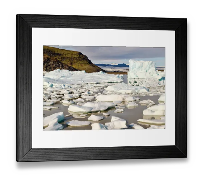 Framed Print : Ice floating on glacial lagoon with glacier in background, Fjallsarlon ice lagoon, Vatnajokull National Park, Iceland. September, 2023 Framed Print : Ice floating on glacial lagoon with glacier in background, Fjallsarlon ice lagoon, Vatnajokull National Park, Iceland. September, 2023