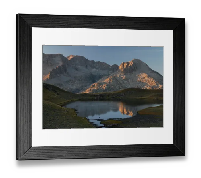 Framed Print : Llena Cantal Lake and Balaitus Mountains at sunset, Tena Valley, Pyrenees, Spain. October, 2023