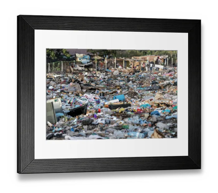 Framed Print : Huge amounts of rubbish at Bakoteh landfill, Serrekunda (located 10 kilometers from Banjul, the country's capital), Gambia. April, 2019