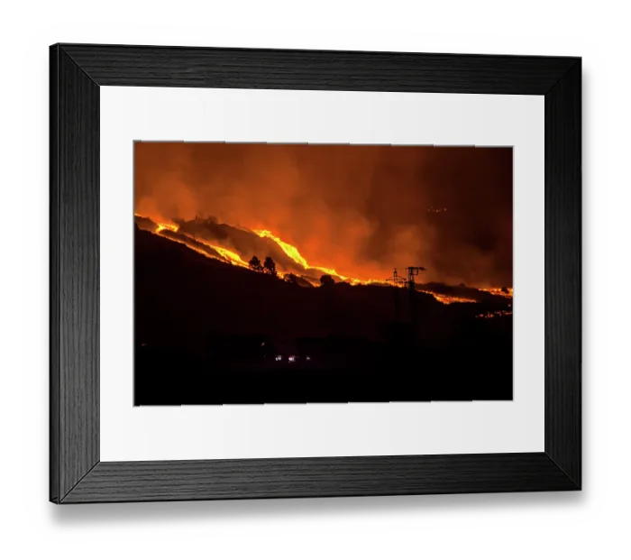 Framed Print : Volcanic eruption in the Cumbre Vieja ridge, La Palma, Canary Islands. September, 2021