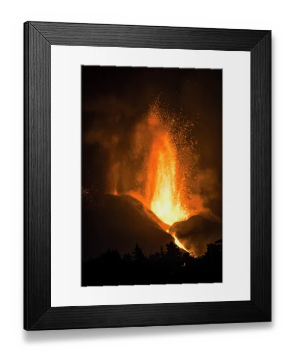 Framed Print : RF - Volcanic eruption in La Palma, Canary Islands - September, 2021