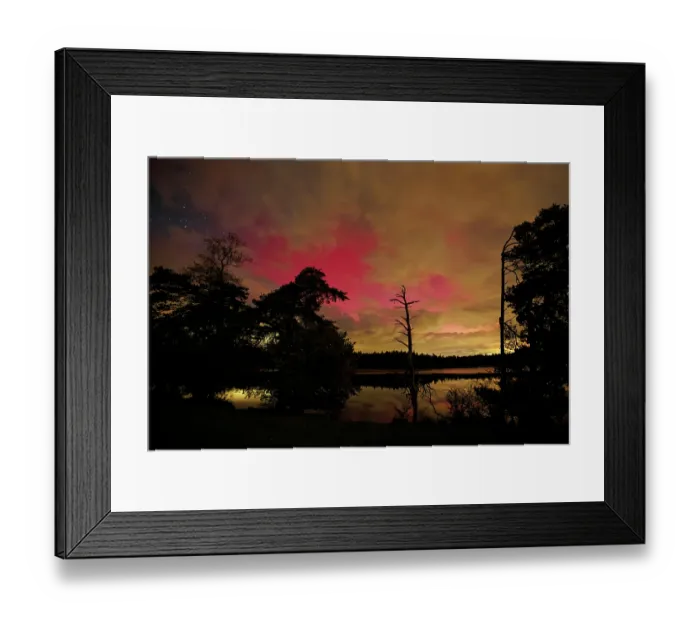 Framed Print : Aurora borealis in night sky over Lake Fohnsee, Easter Lakes, Upper Bavaria, Germany. 10th October, 2024 Framed Print : Aurora borealis in night sky over Lake Fohnsee, Easter Lakes, Upper Bavaria, Germany. 10th October, 2024