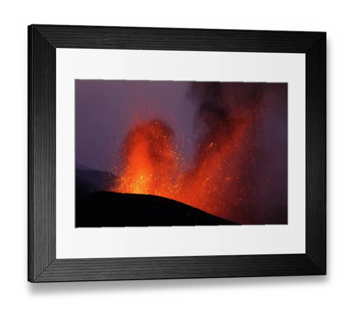 Framed Print : Cumbre Vieja volcano eruption, La Palma, Canary Islands. September, 2021 Framed Print : Cumbre Vieja volcano eruption, La Palma, Canary Islands. September, 2021
