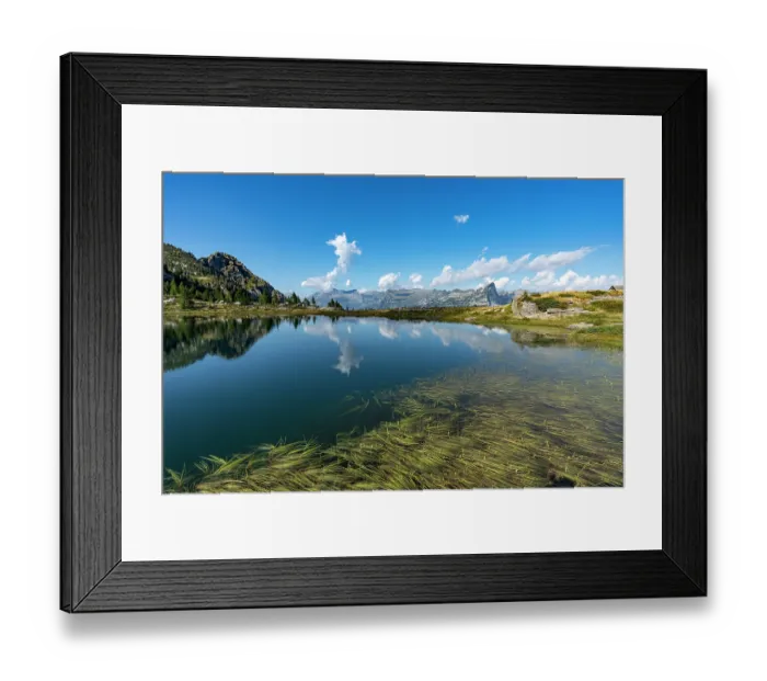 Framed Print : Lake di Starlaresc da Sgiof, Upper Verzasca Valley, Ticino, Switzerland. August, 2022