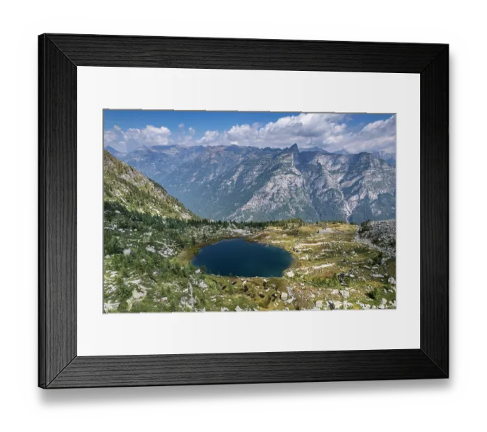 Framed Print : Lake di Starlaresc da Sgiof, Upper Verzasca Valley, Ticino, Switzerland. August, 2022