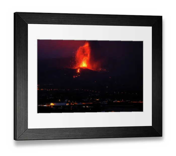 Framed Print : Cumbre Vieja volcano eruption, La Palma, Canary Islands. September, 2021 Framed Print : Cumbre Vieja volcano eruption, La Palma, Canary Islands. September, 2021