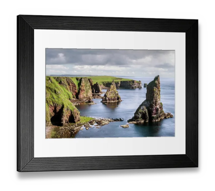 Framed Print : Sea stacks at Duncansby Head, Caithness, northern Scotland, UK. July, 2017 Framed Print : Sea stacks at Duncansby Head, Caithness, northern Scotland, UK. July, 2017