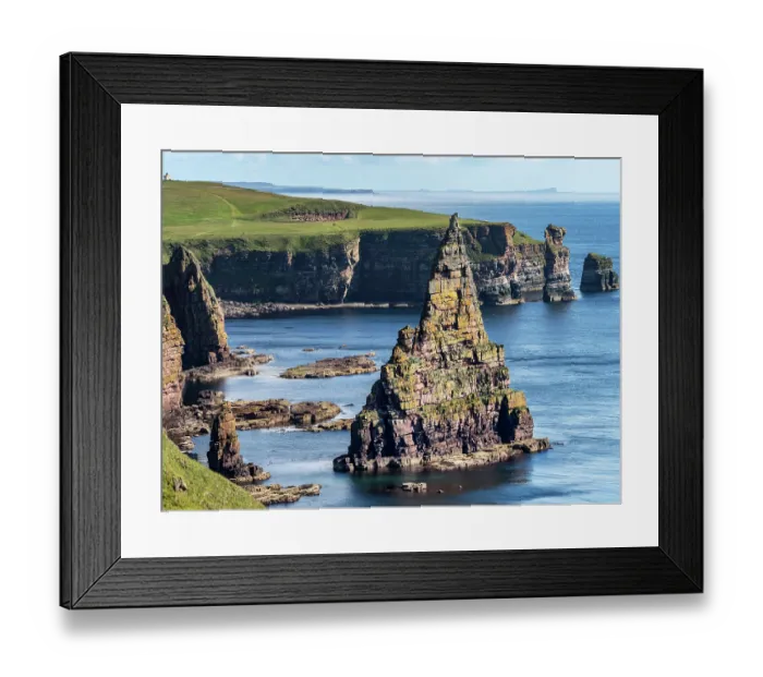 Framed Print : Sea stacks at Duncansby Head, Caithness, northern Scotland, UK. July, 2017 Framed Print : Sea stacks at Duncansby Head, Caithness, northern Scotland, UK. July, 2017