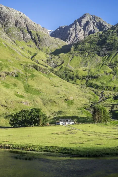 Framed Print : Achnambeithach Cottage on the shores of Loch Achtriochtan at the foot of Aonach Dubh Framed Print : Achnambeithach Cottage on the shores of Loch Achtriochtan at the foot of Aonach Dubh
