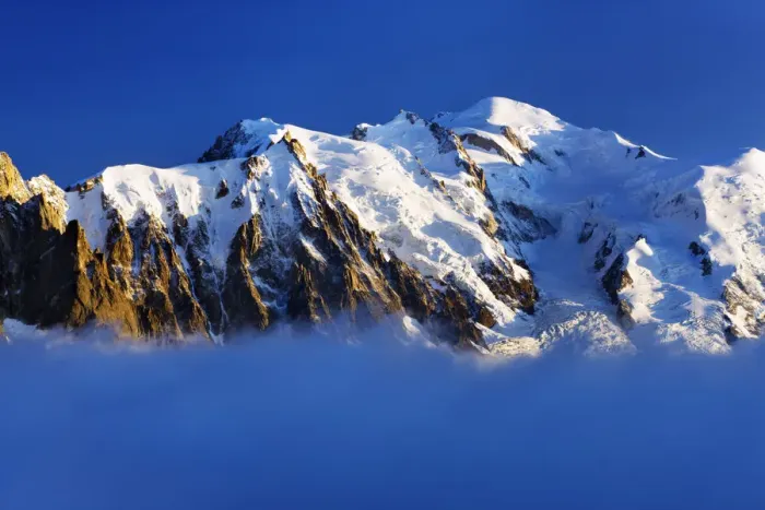 Framed Print : Aiguille du Midi (3, 842m) and Mont Blanc (4, 810m) at sunset, Haute Savoie, France Framed Print : Aiguille du Midi (3, 842m) and Mont Blanc (4, 810m) at sunset, Haute Savoie, France