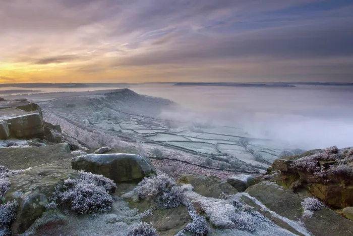 Framed Print : Curbar Edge at dawn, Peak District National Park, Derbyshire, England, UK, December