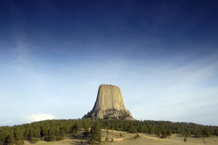 Framed Print : Devils Tower National Monument, East Wyoming, USA. Rises 1267 feet above surrounding plains Framed Print : Devils Tower National Monument, East Wyoming, USA. Rises 1267 feet above surrounding plains