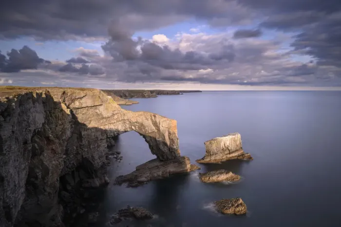 Framed Print : The Green Bridge sea arch of Wales, Castlemartin, Pembrokeshire, Wales, UK, September Framed Print : The Green Bridge sea arch of Wales, Castlemartin, Pembrokeshire, Wales, UK, September