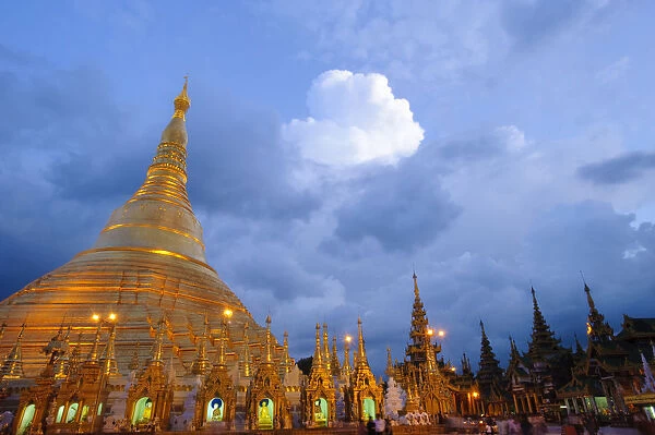 Illuminated Shwedagon Paya, the most important buddhist temple in all Myanmar, Yangon Rangun