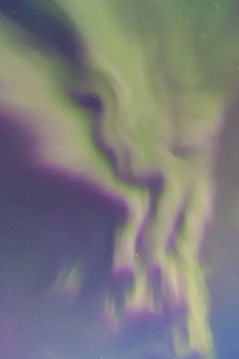 Framed Print : Looking up into the northern lights (Aurora Borealis). Jokulsarlon glacier lagoon Framed Print : Looking up into the northern lights (Aurora Borealis). Jokulsarlon glacier lagoon