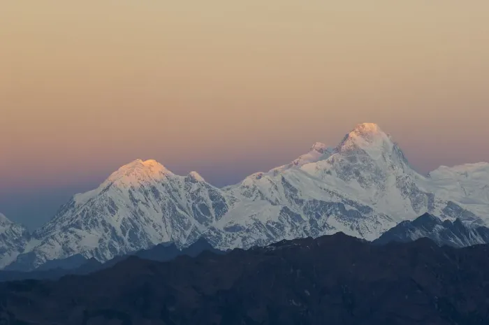 Framed Print : Manaslu range seen from Laurebinya, at sunrise, Laurebinya, Langtang - Gosaikund region Framed Print : Manaslu range seen from Laurebinya, at sunrise, Laurebinya, Langtang - Gosaikund region