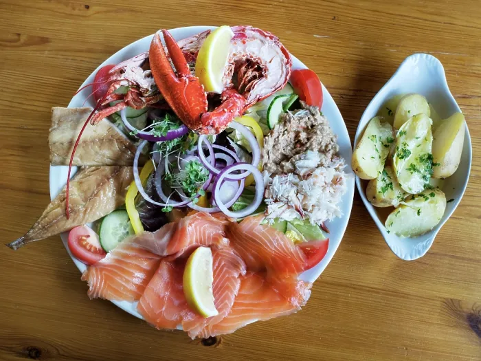 Framed Print : A mix of typical Scottish seafood at the Shorehouse of Handa Island Nature Reserve, Scourie Bay, Sutherland, Scotland, UK. July, 2017 Framed Print : A mix of typical Scottish seafood at the Shorehouse of Handa Island Nature Reserve, Scourie Bay, Sutherland, Scotland, UK. July, 2017