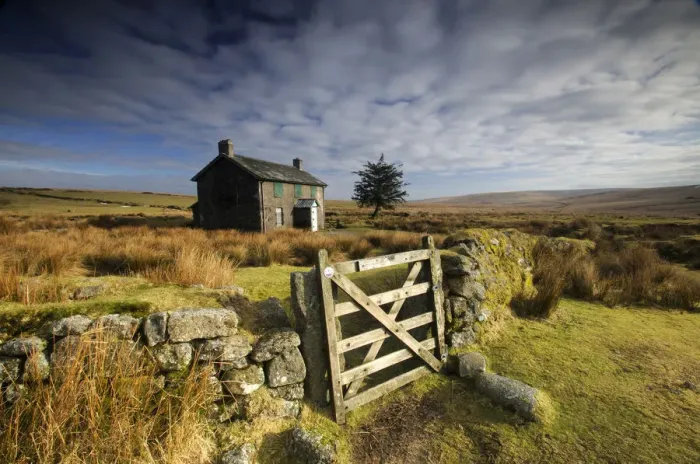 Framed Print : Moorland view of Nuns Cross Farm, dry stone wall and gate, Dartmoor, Devon, UK Framed Print : Moorland view of Nuns Cross Farm, dry stone wall and gate, Dartmoor, Devon, UK