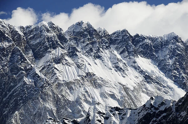 Nuptse Himal, Khumbu valley. Sagarmatha National Park (World Heritage UNESCO)