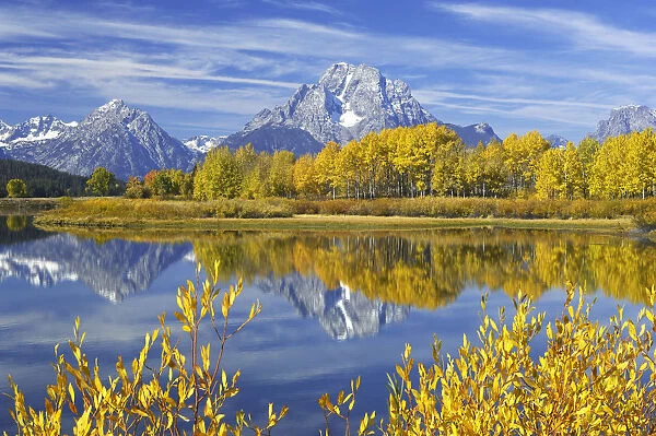 Oxbow Bend of the Snake River with the Grand Tetons on the horizon, Grand Teton National Park